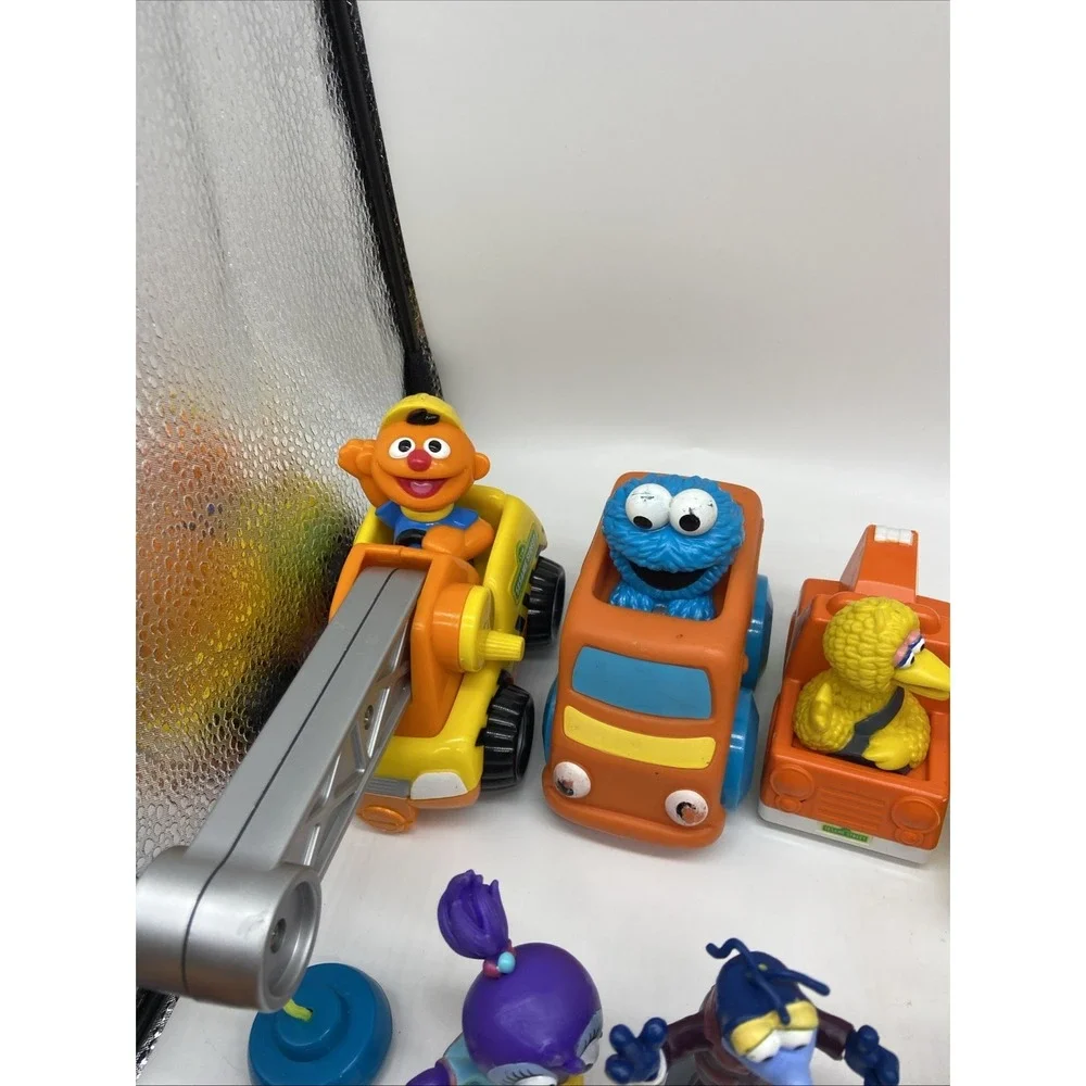Sesame Street Figures & Muppets  Lot (14) Some Vintage Big Bird Gonzo Ernie Burt