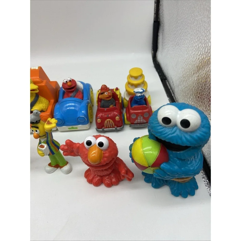 Sesame Street Figures & Muppets  Lot (14) Some Vintage Big Bird Gonzo Ernie Burt