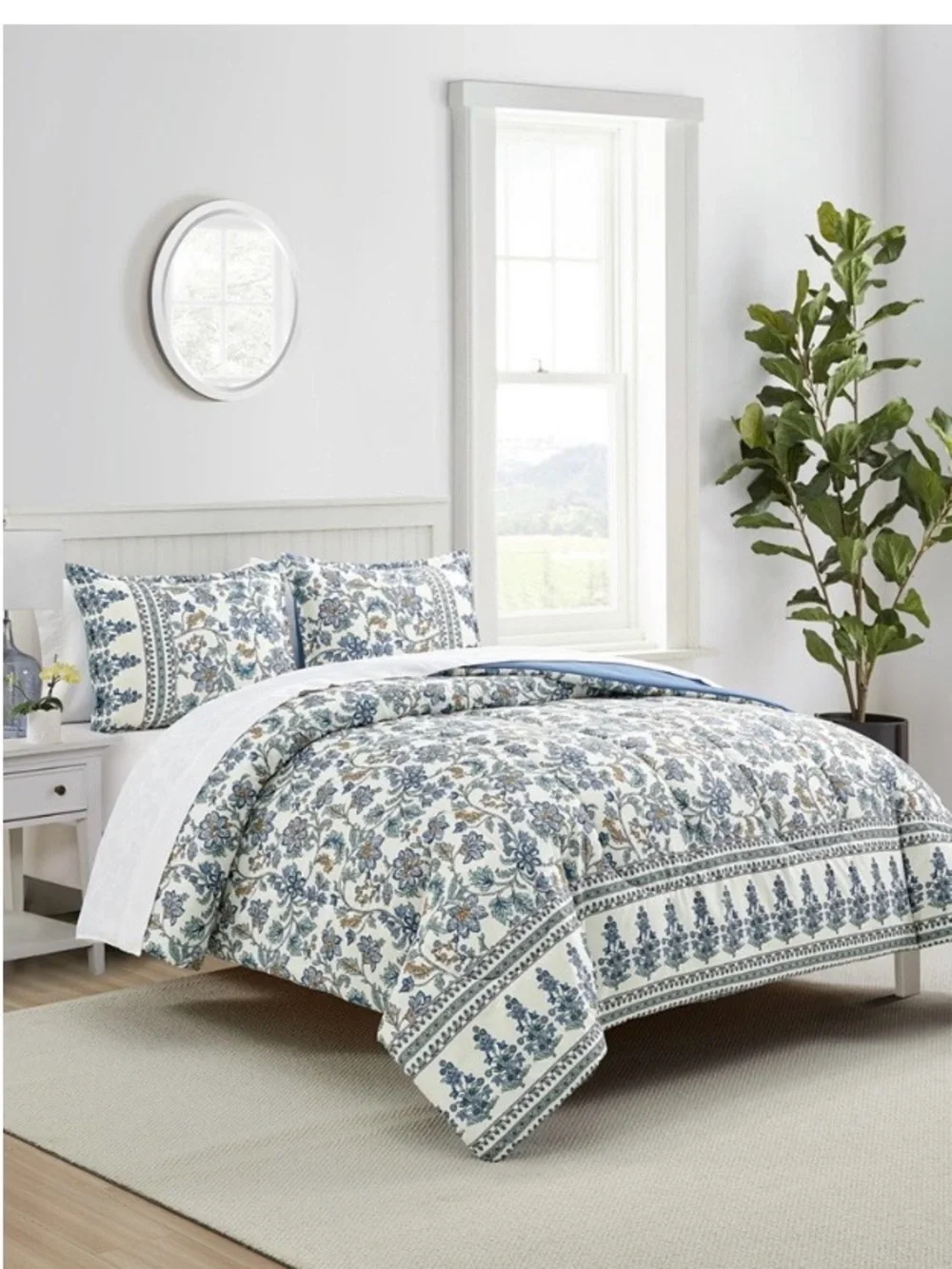 Fairfield  Square Floral Quilt Set in Blue and White.