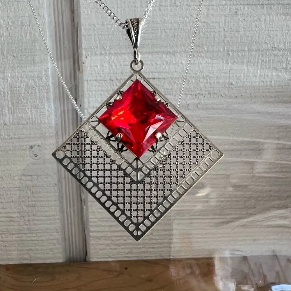 No Brand necklaces profit