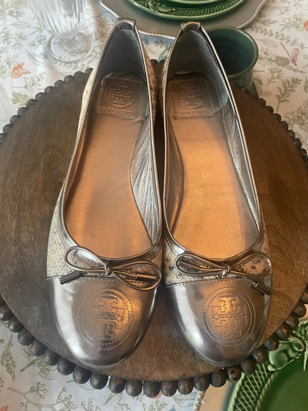 Tory Burch Verbena Silver Metallic and Snakeskin Logo Ballet Flats Size 9.5