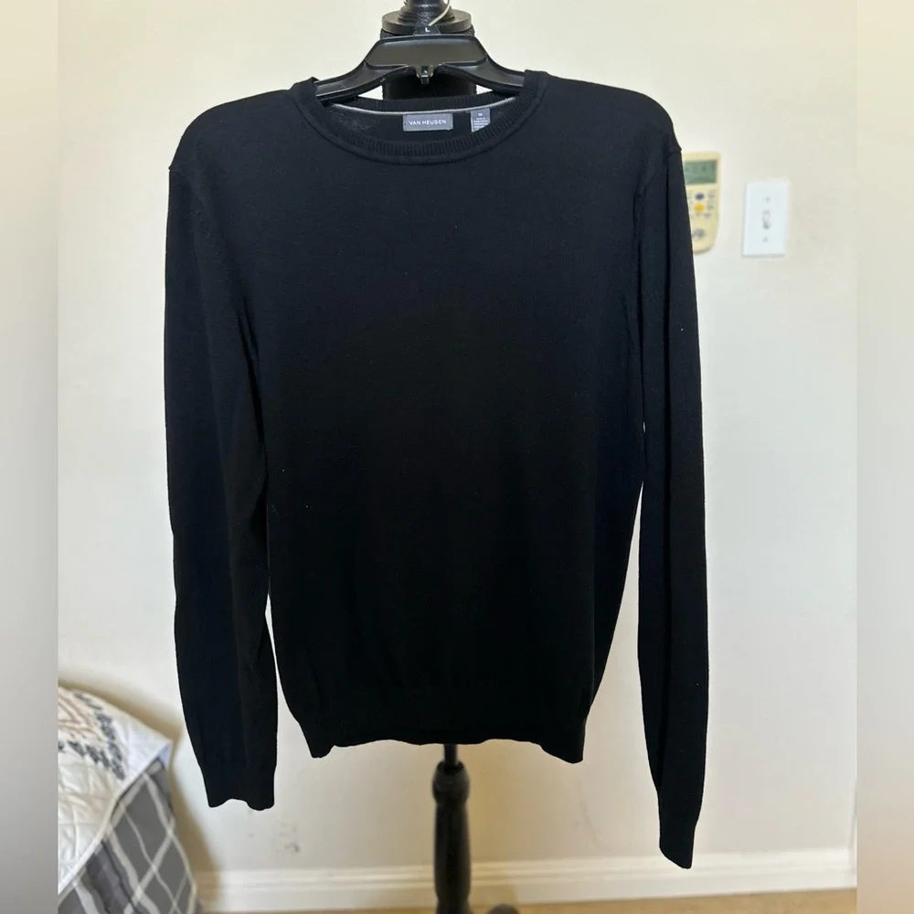 Van Heusen classic black