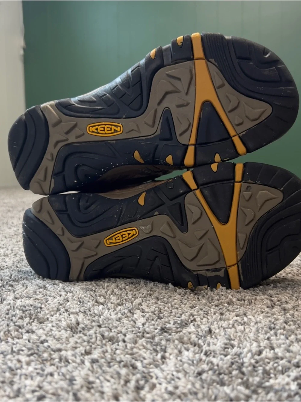 KEEN Brown and Tan Waterproof Men's Hiking Boots