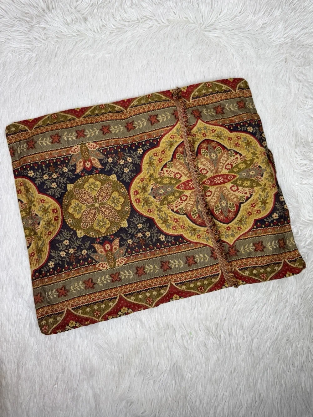Vintage tan red