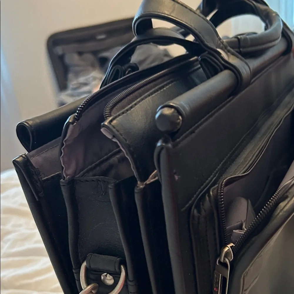 solo black leather