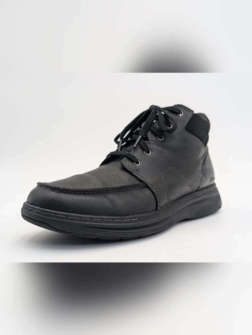 Clarks sculpted understated