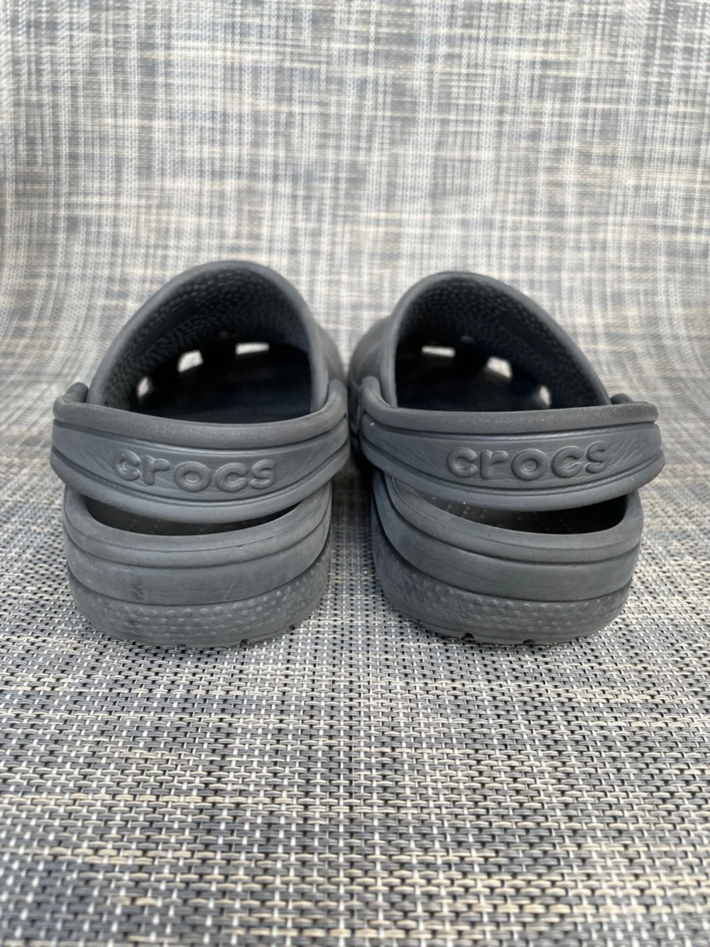CROCS Kids Classic Clog Slip on sandals in black unisex size 13