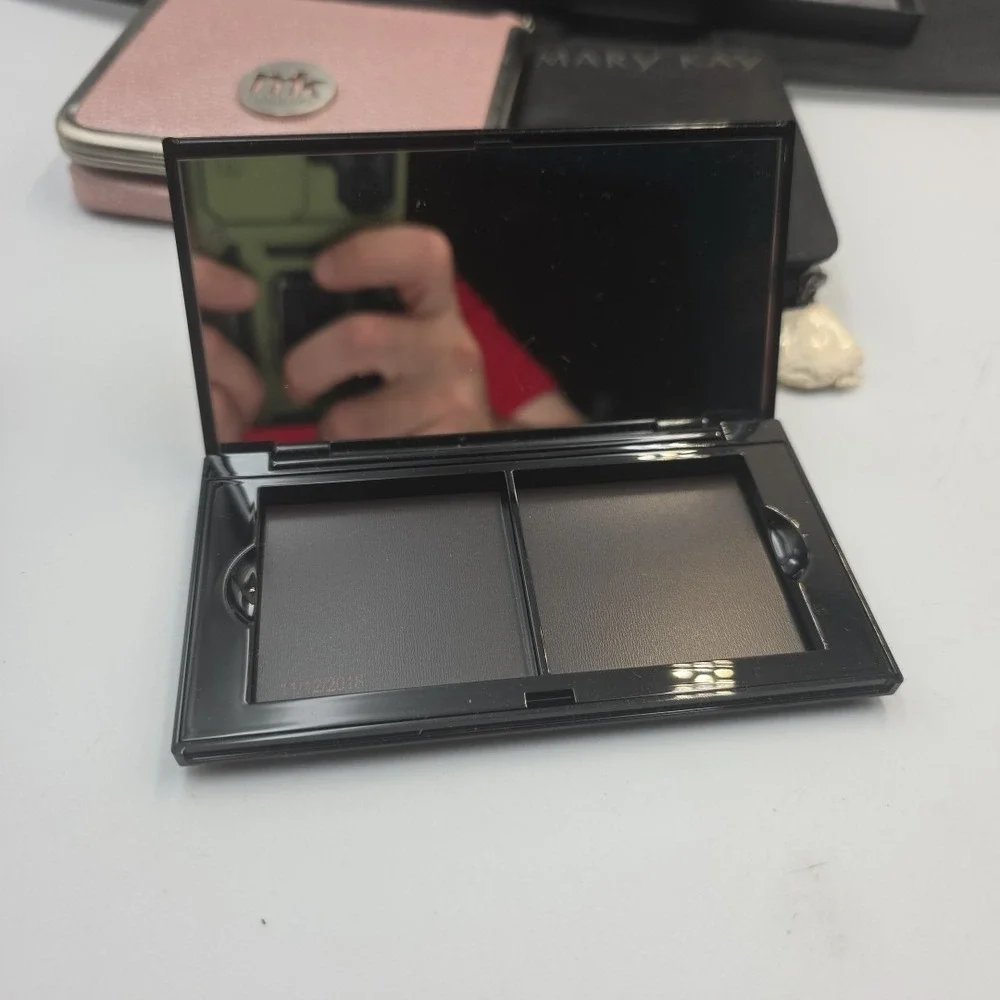 Mary Kay Beauty & Cosmetics stand mirror consultant