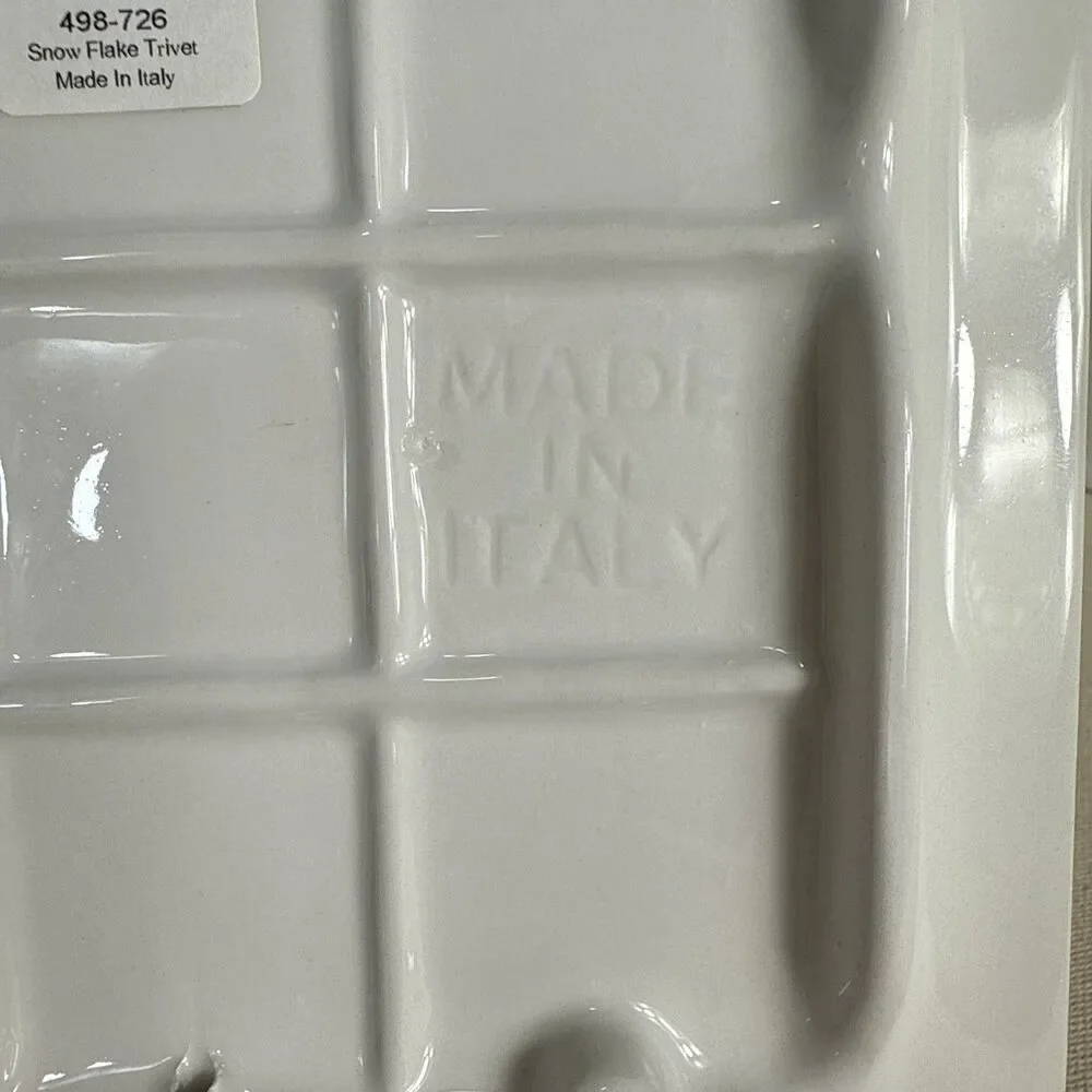 Crate&Barrel dining size us