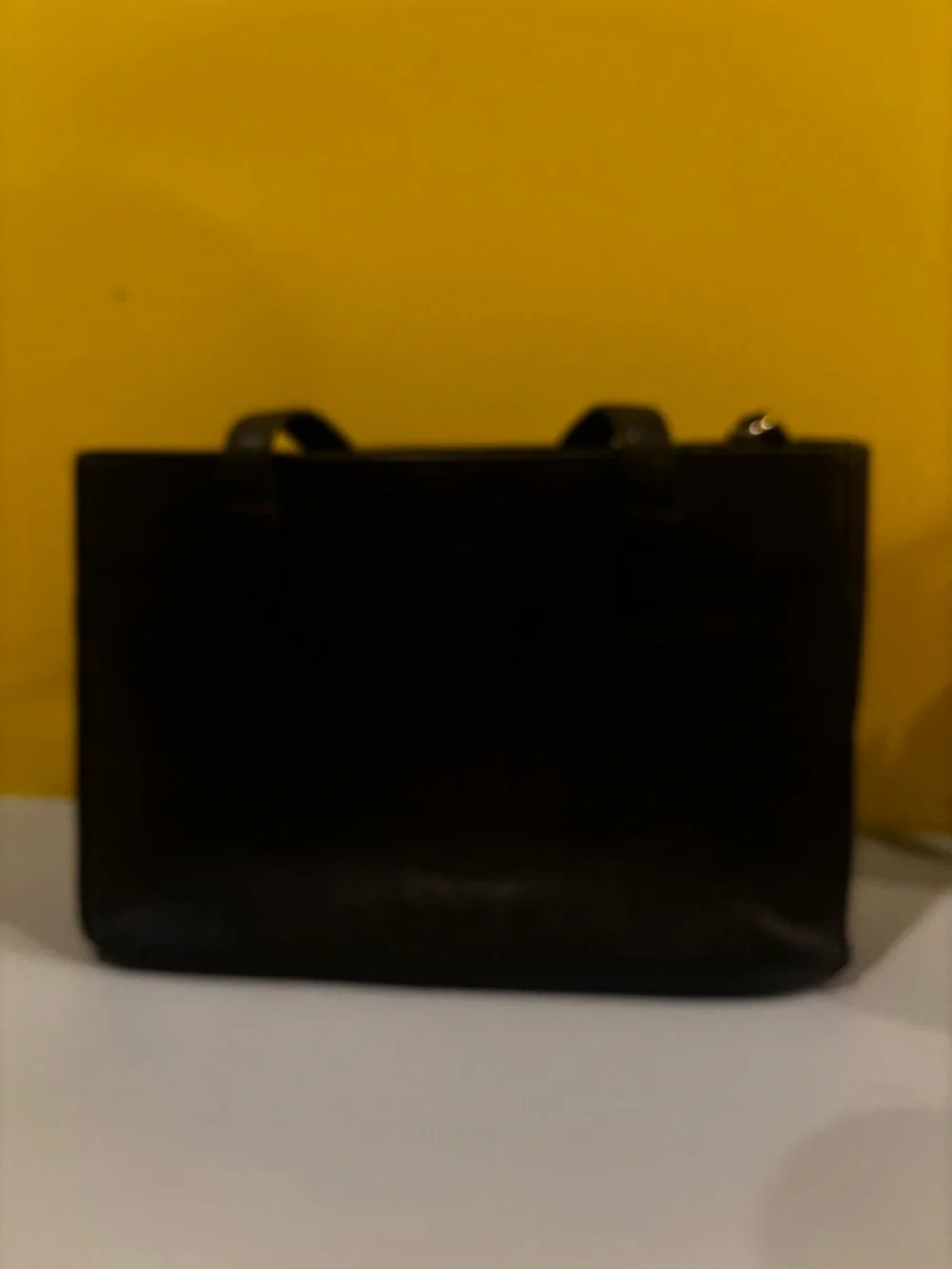 N/A black textured