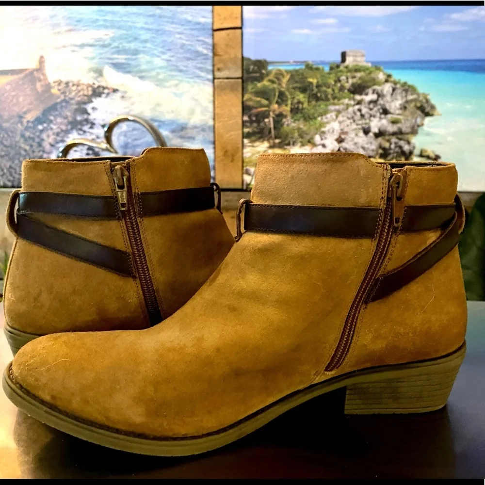 HeavenlySoles Suede Belted Booties WIDE 👢🤎