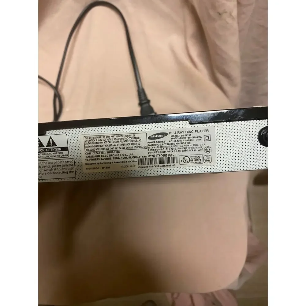 Samsung BD-F6700 3D HD Blu-Ray DVD Player Wi-Fi w/ Original Remote (Tested)