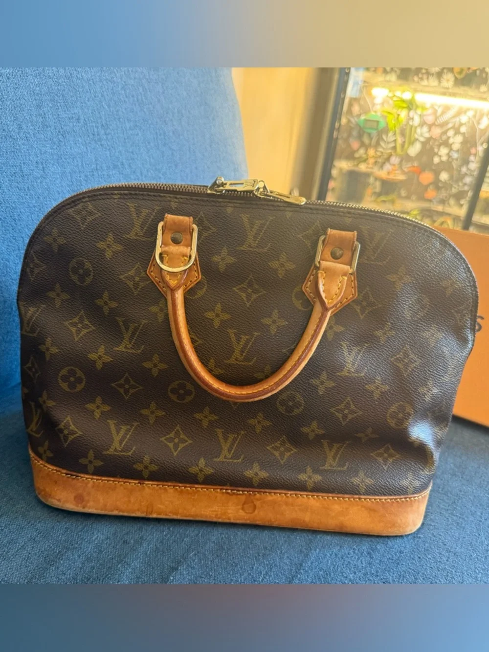 AUTHENTIC ALMA SATCHEL LOUIS VUITTON