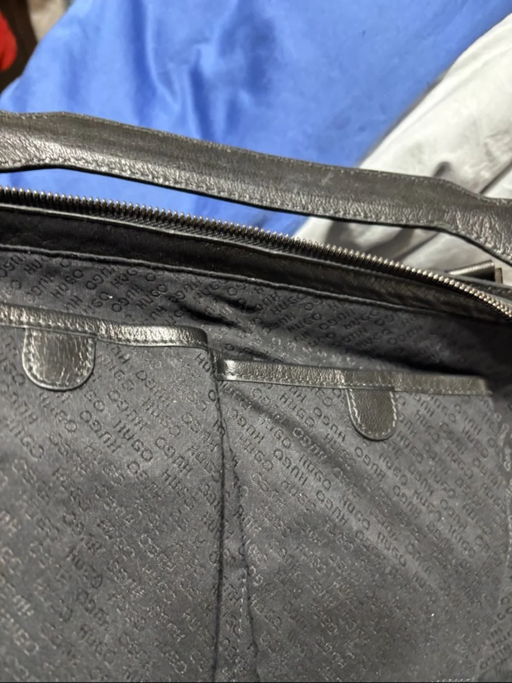HUGO structured black