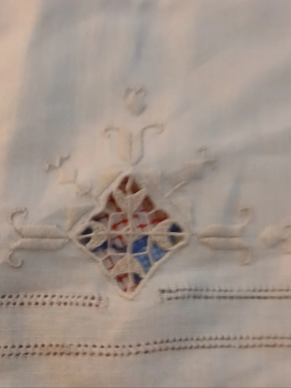VINTAGE Pure LINEN HAND EMBROIDERED HAND TOWEL NOS