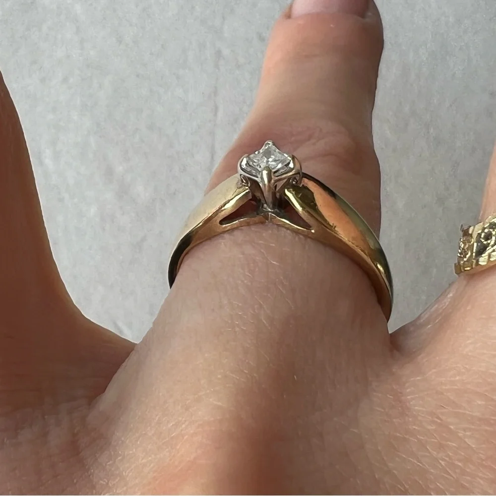 N/A 10kt diamond