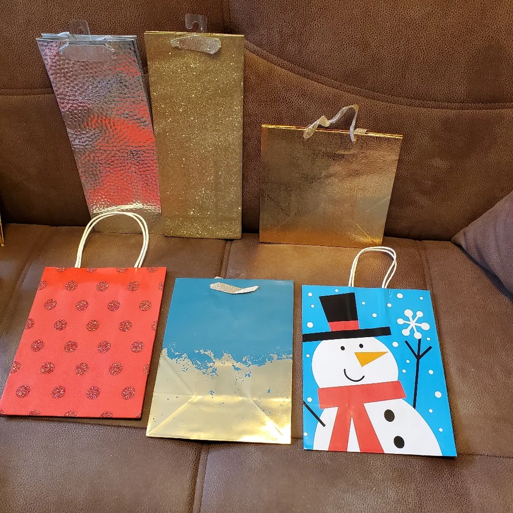 Bundle of 6 gift bags/wine bags