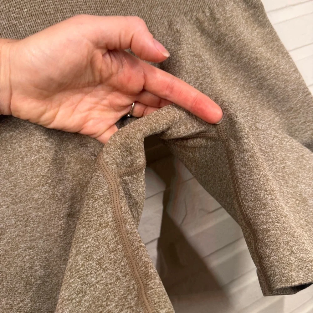 NVGTN Mocha Scrunch Seamless Athletic Gym Shorts, Women’s Size Medium