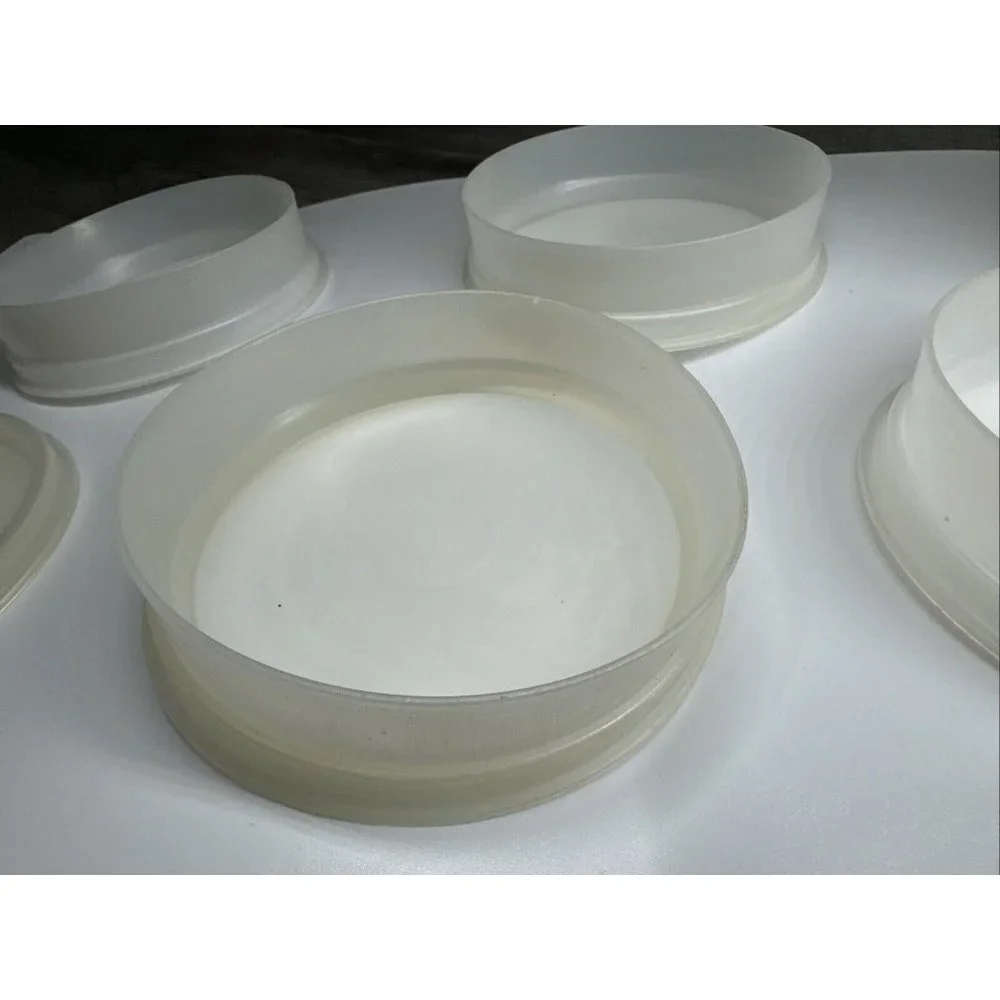 Tupperware vintage approximately