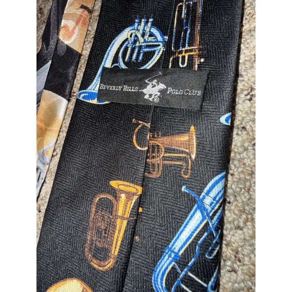 Beverly Hills Polo Club stylish necktie
