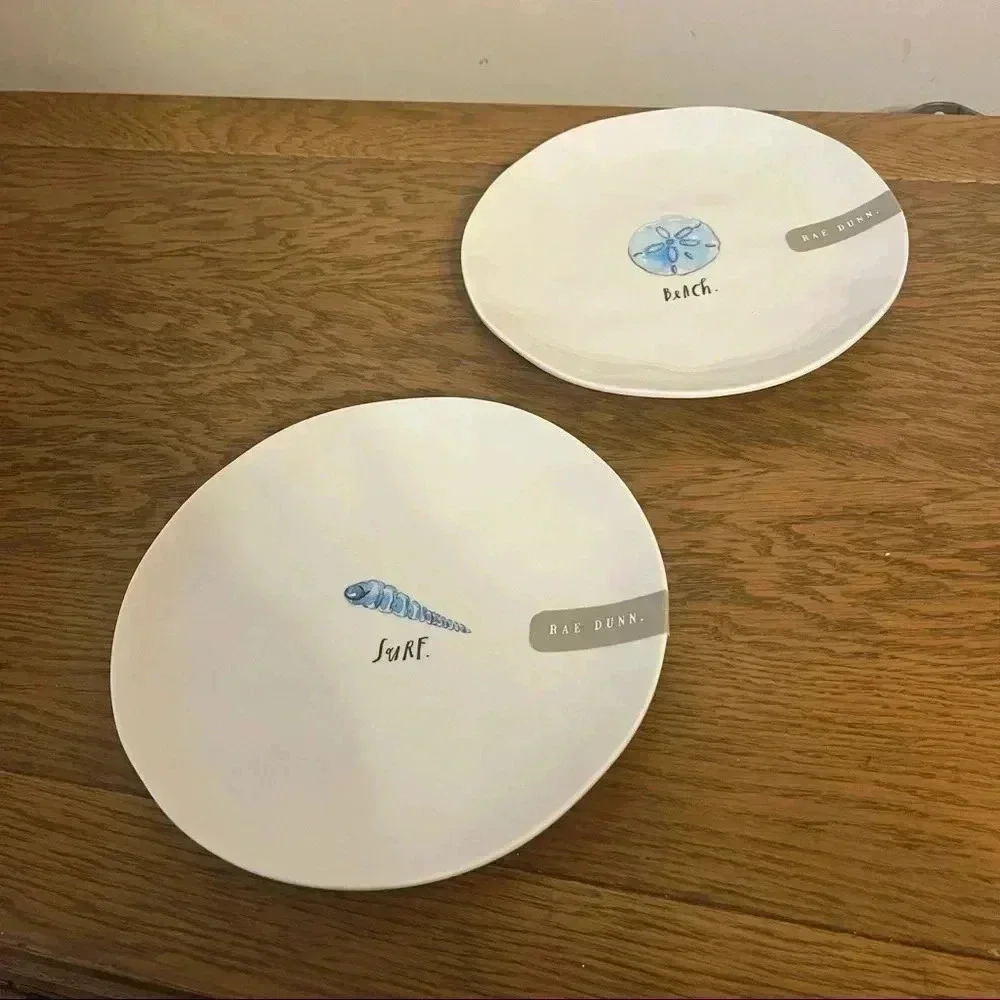 NWOT-BEACH DECOR PLATES