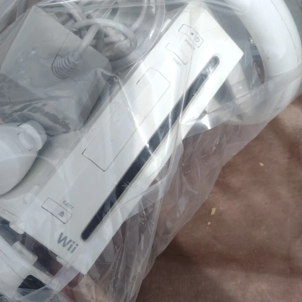 Wii Nintendo bundle white