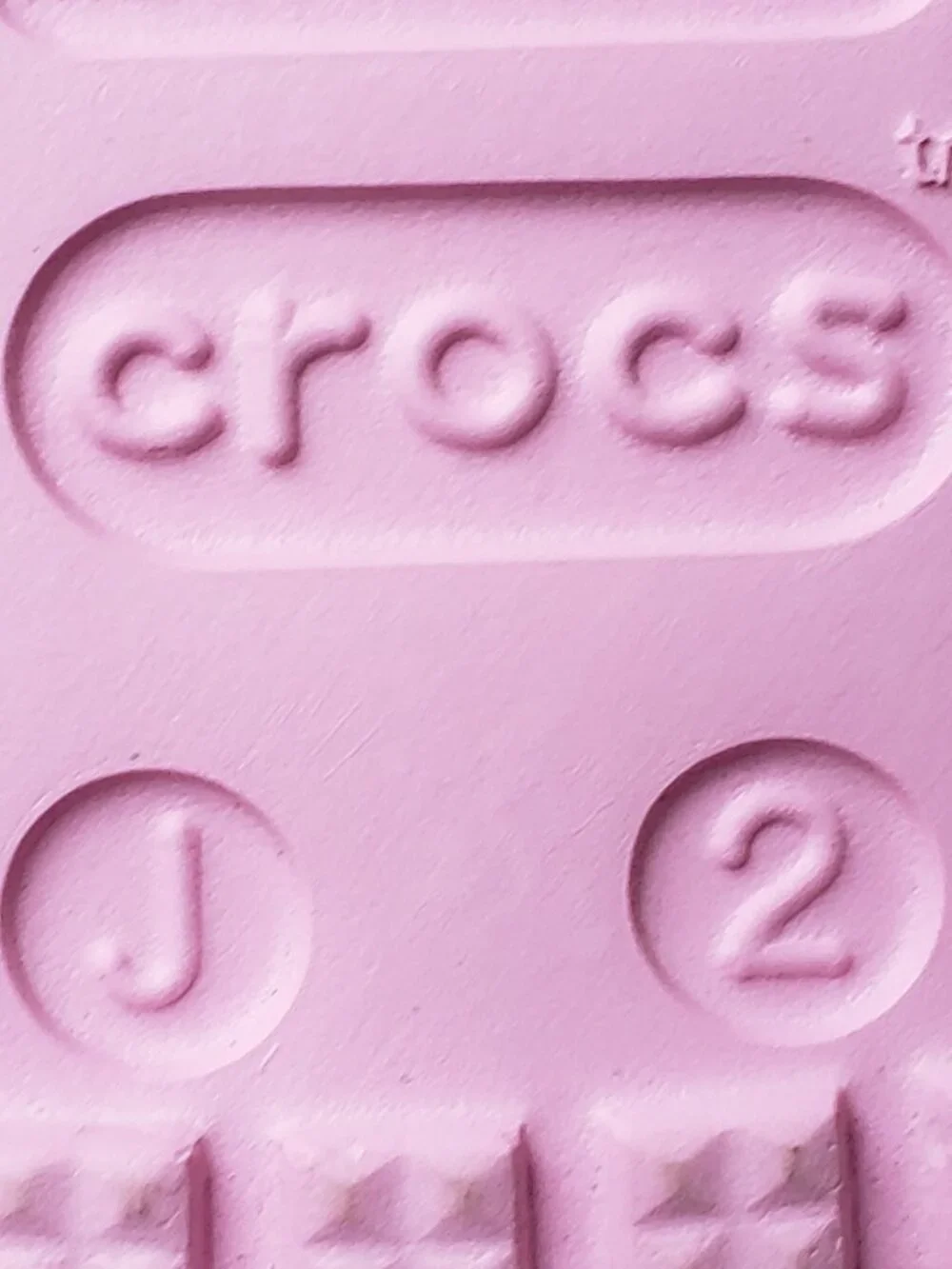 BNWT Disney Minnie Mouse Classic Clog (J2) CROCS think pink