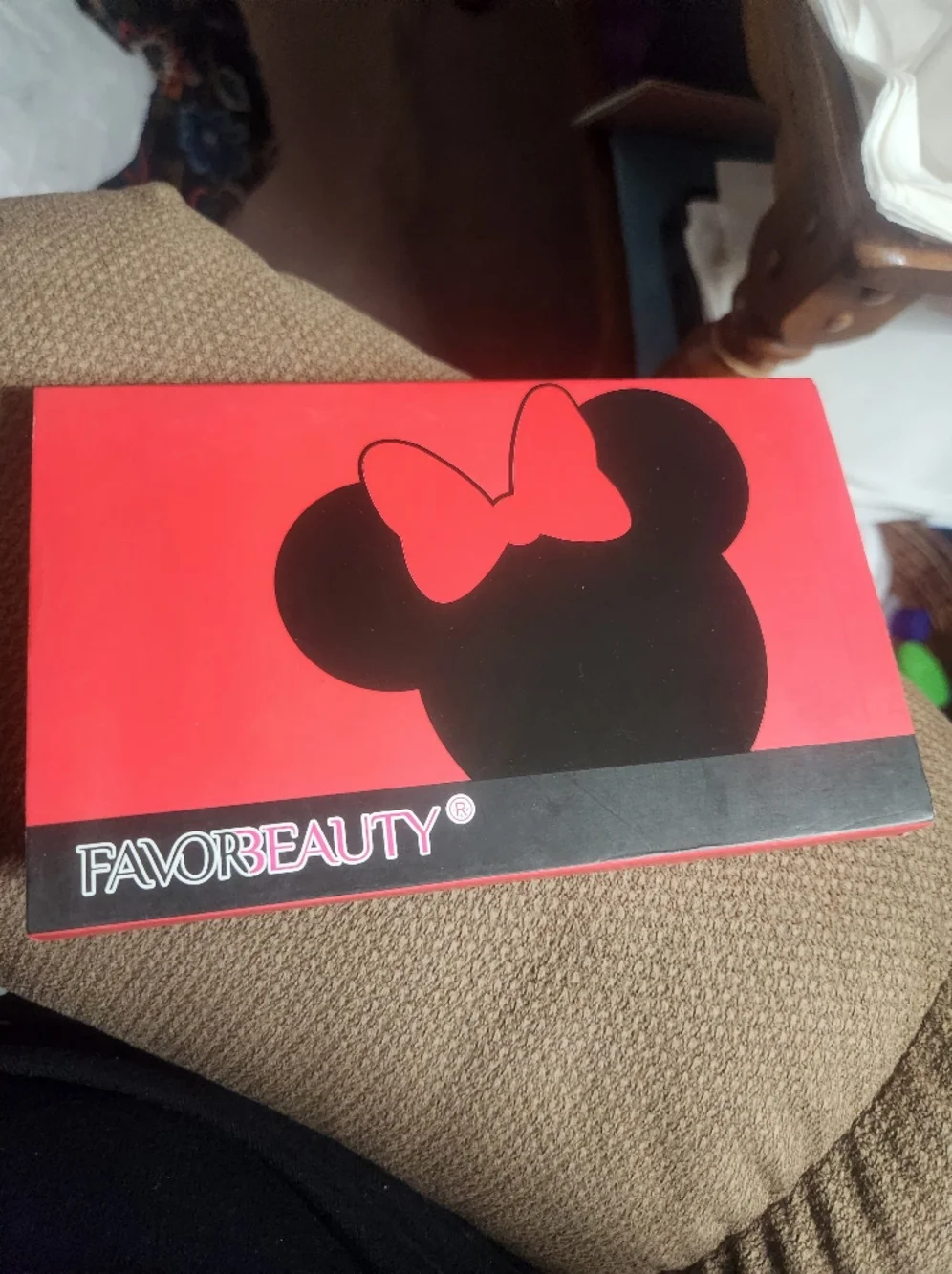 FavorBeauty Eyeshadow Palette