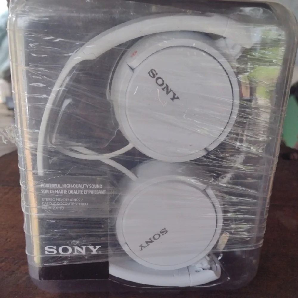 Sony MDR White Over-Ear Headphones NWT