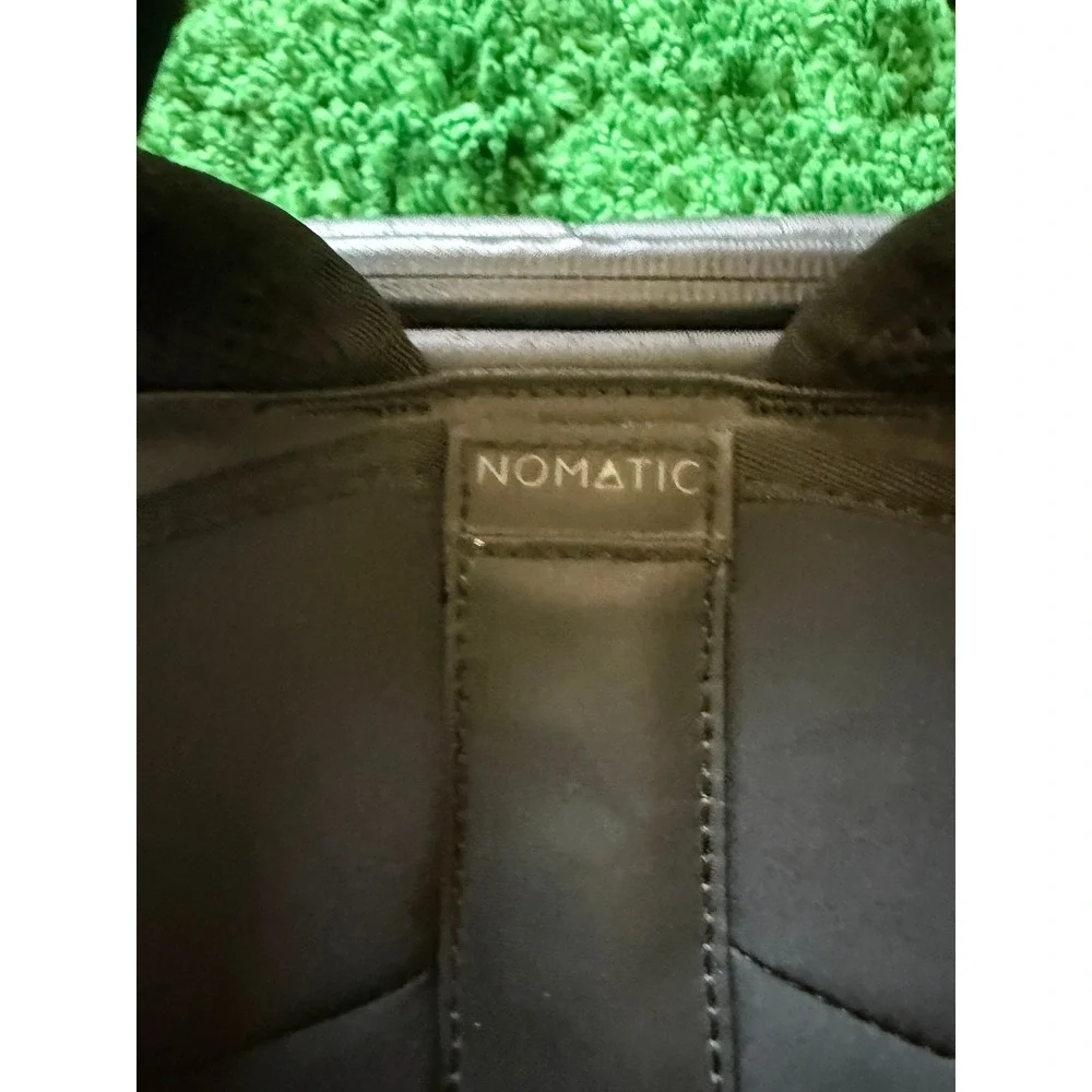 Nomatic Travel Backpack Black Laptop Bag Wags Capital Logo 20L-30L Expandable