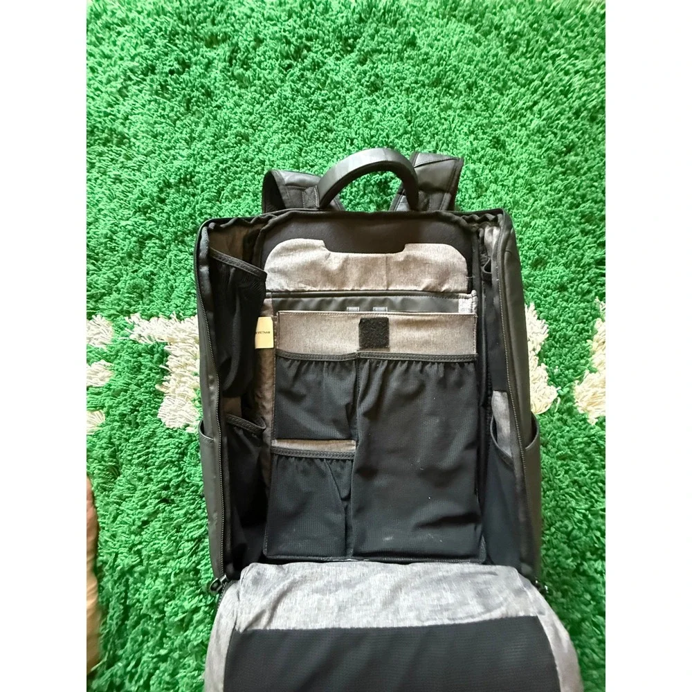 Nomatic Travel Backpack Black Laptop Bag Wags Capital Logo 20L-30L Expandable