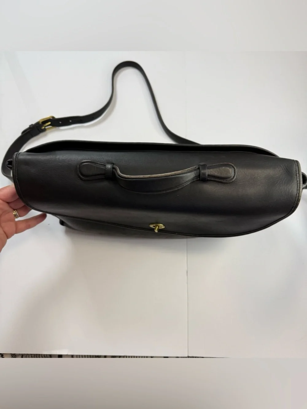 Coach vintage Black Leather briefcase messenger Bag full grain leather EUC