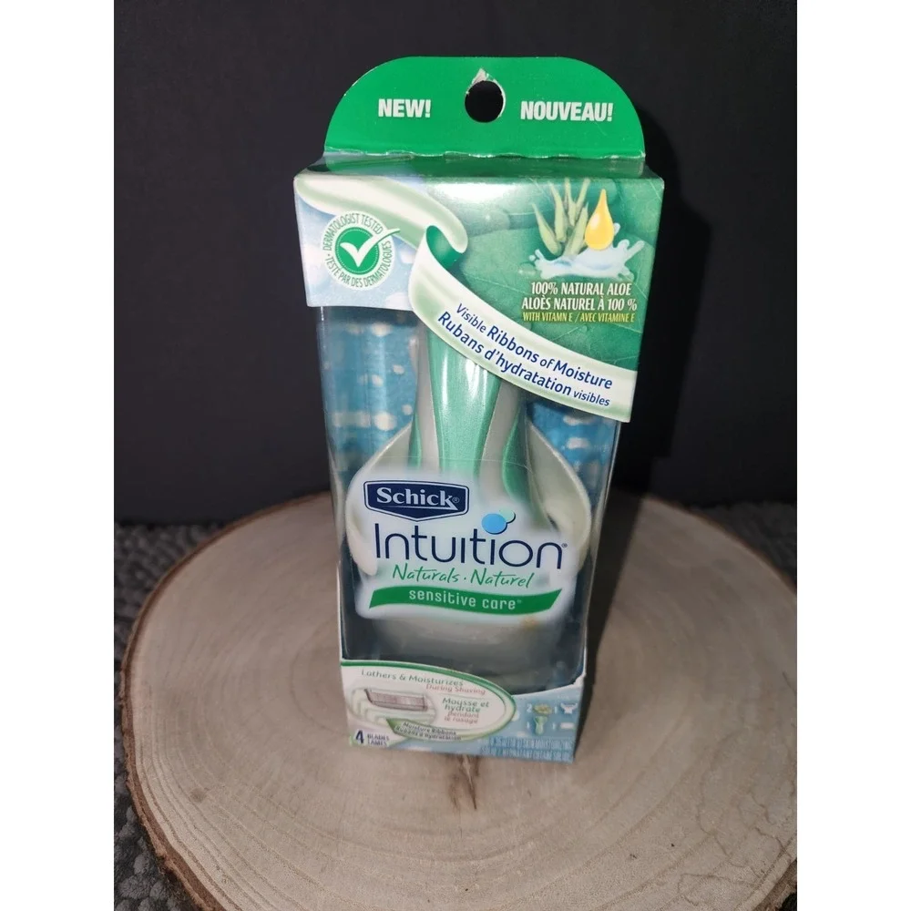 Schick Intuition Sensitive Care Organic Aloe Razor + 2 Razor Blade Refills~NOS