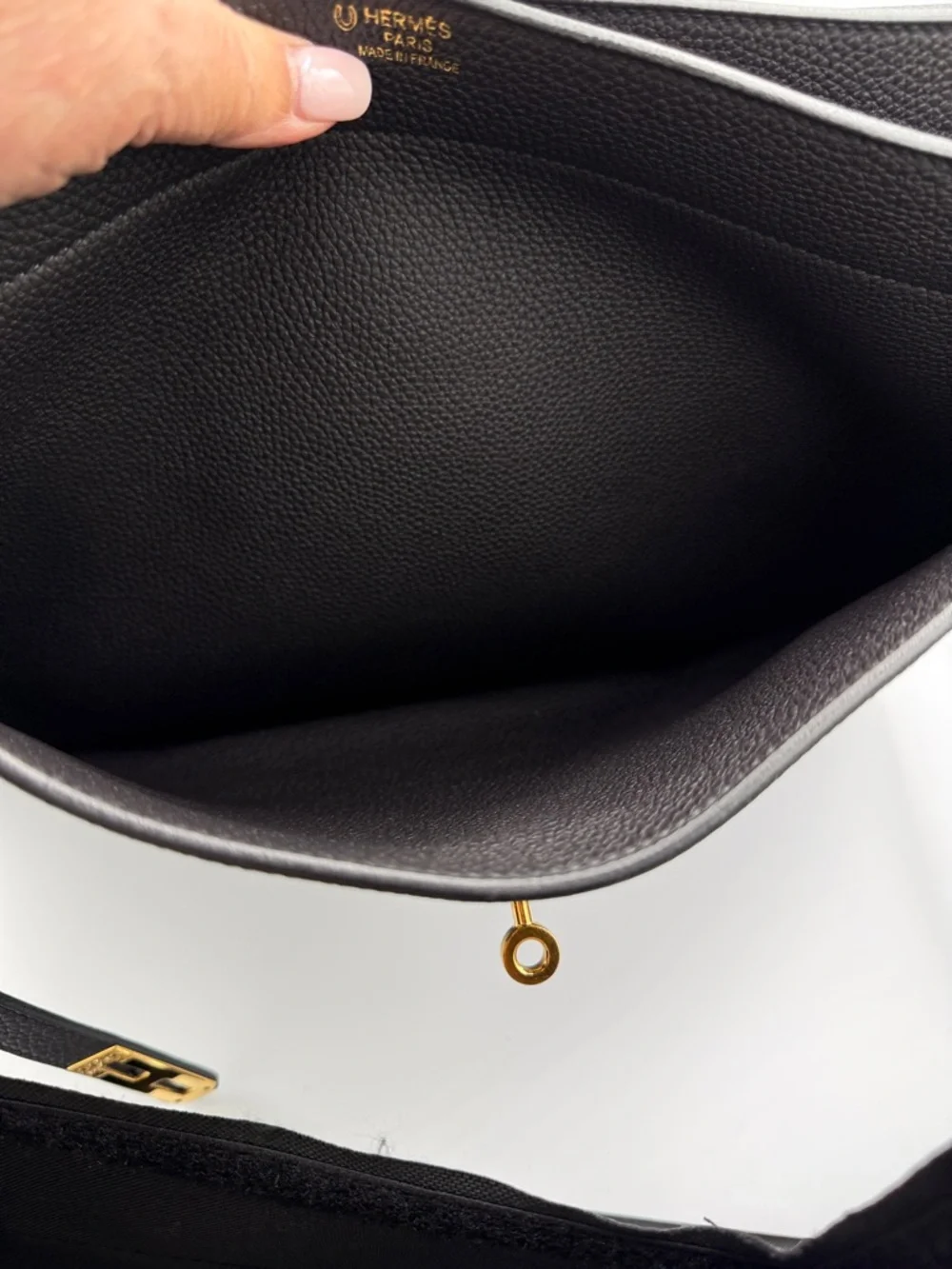 Hermes structured black