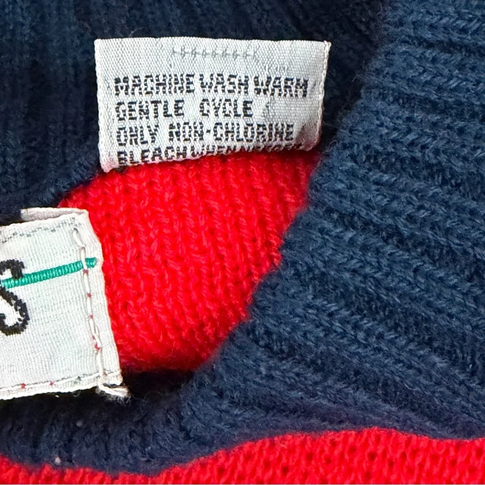 Mergers vintage sweater