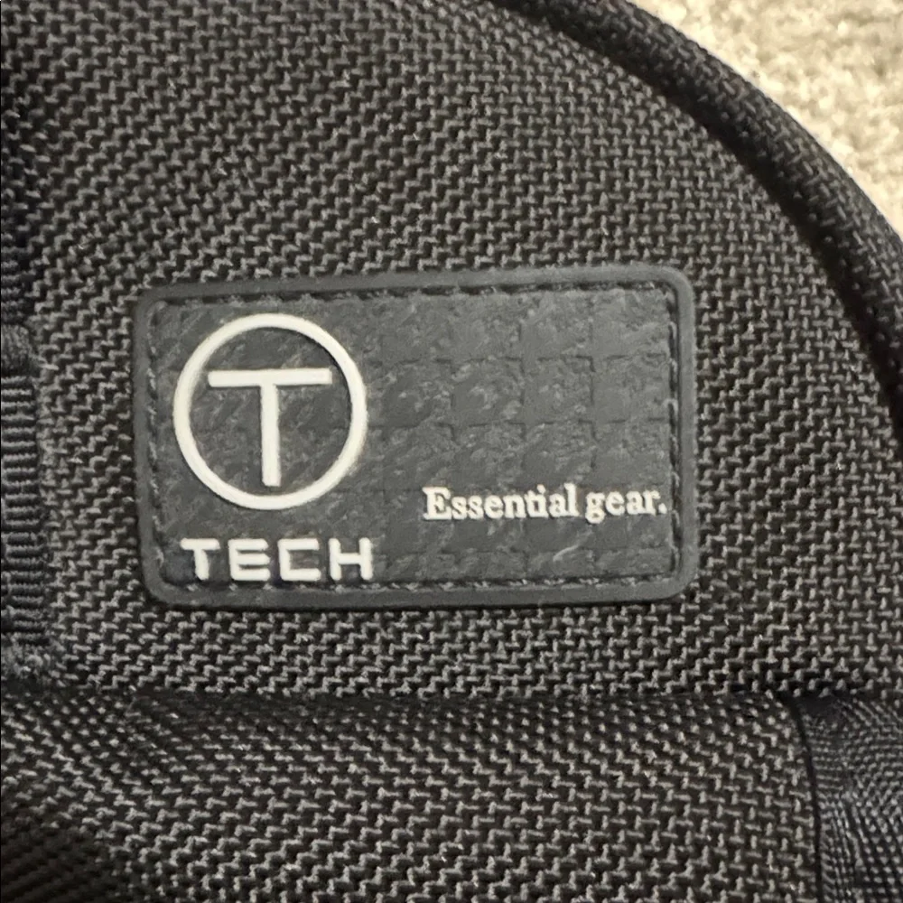 Tumi used 24”