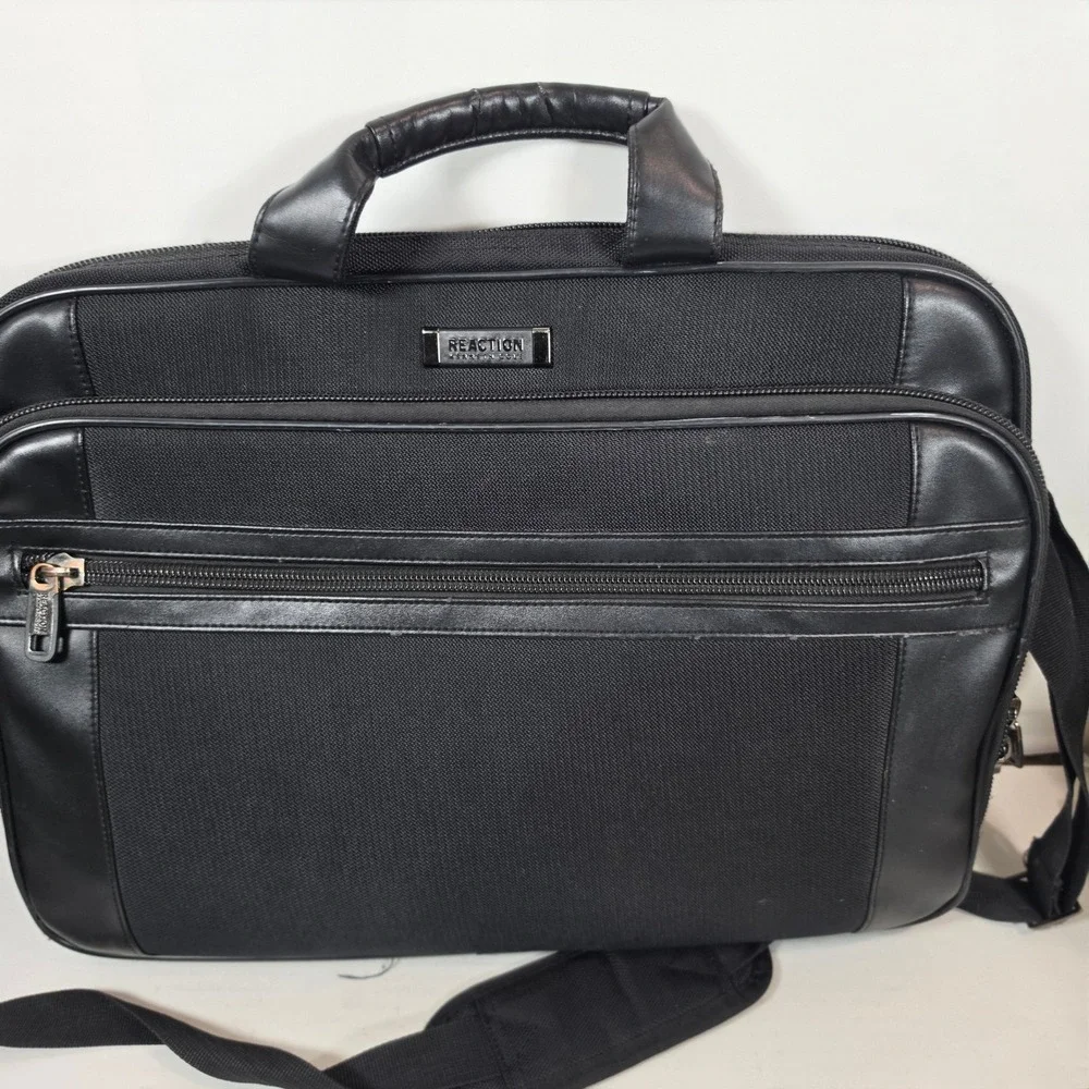 Kenneth Cole Reaction Mens Black Nylon Laptop Messenger Bag Briefcase Travel