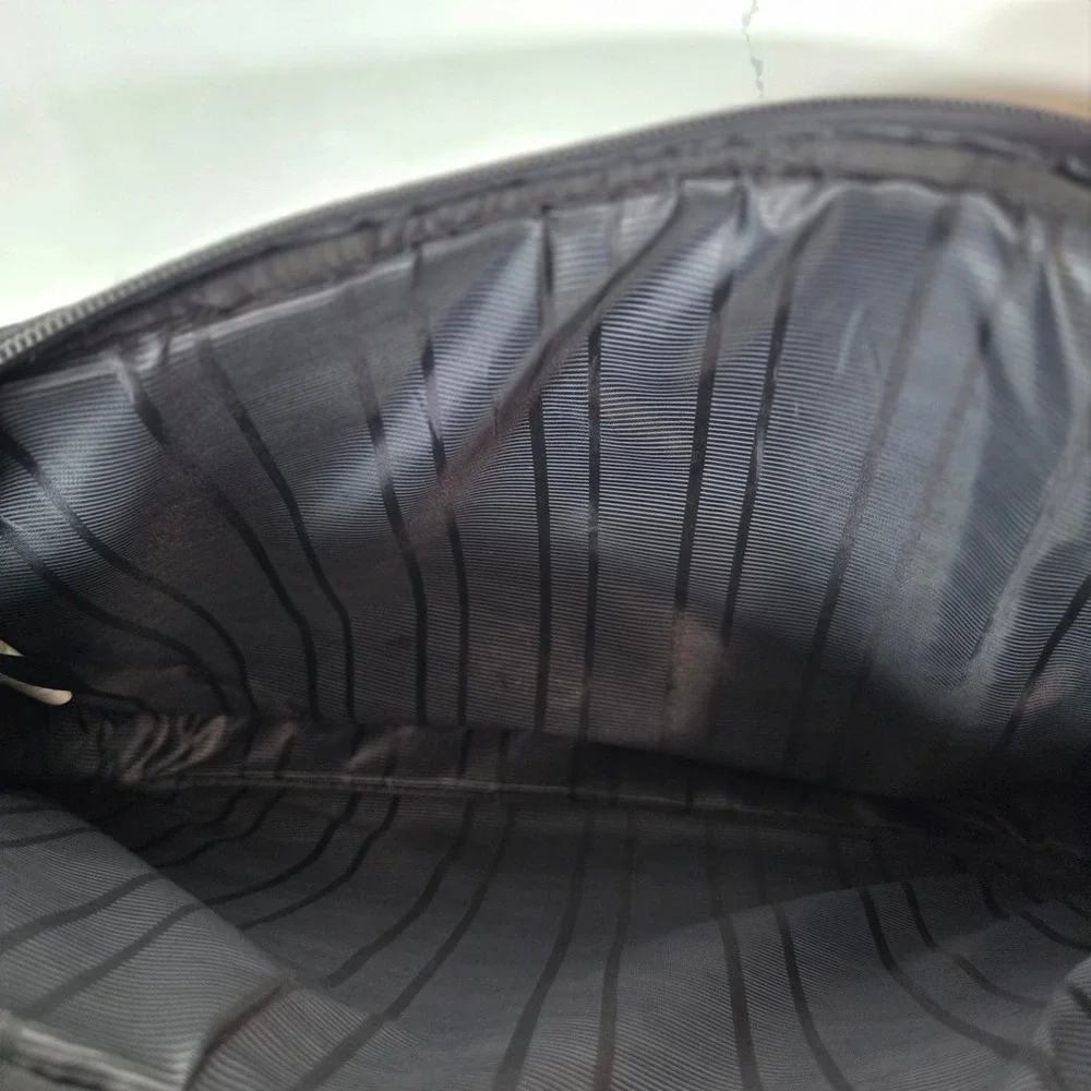 Kenneth Cole Reaction kenneth cole