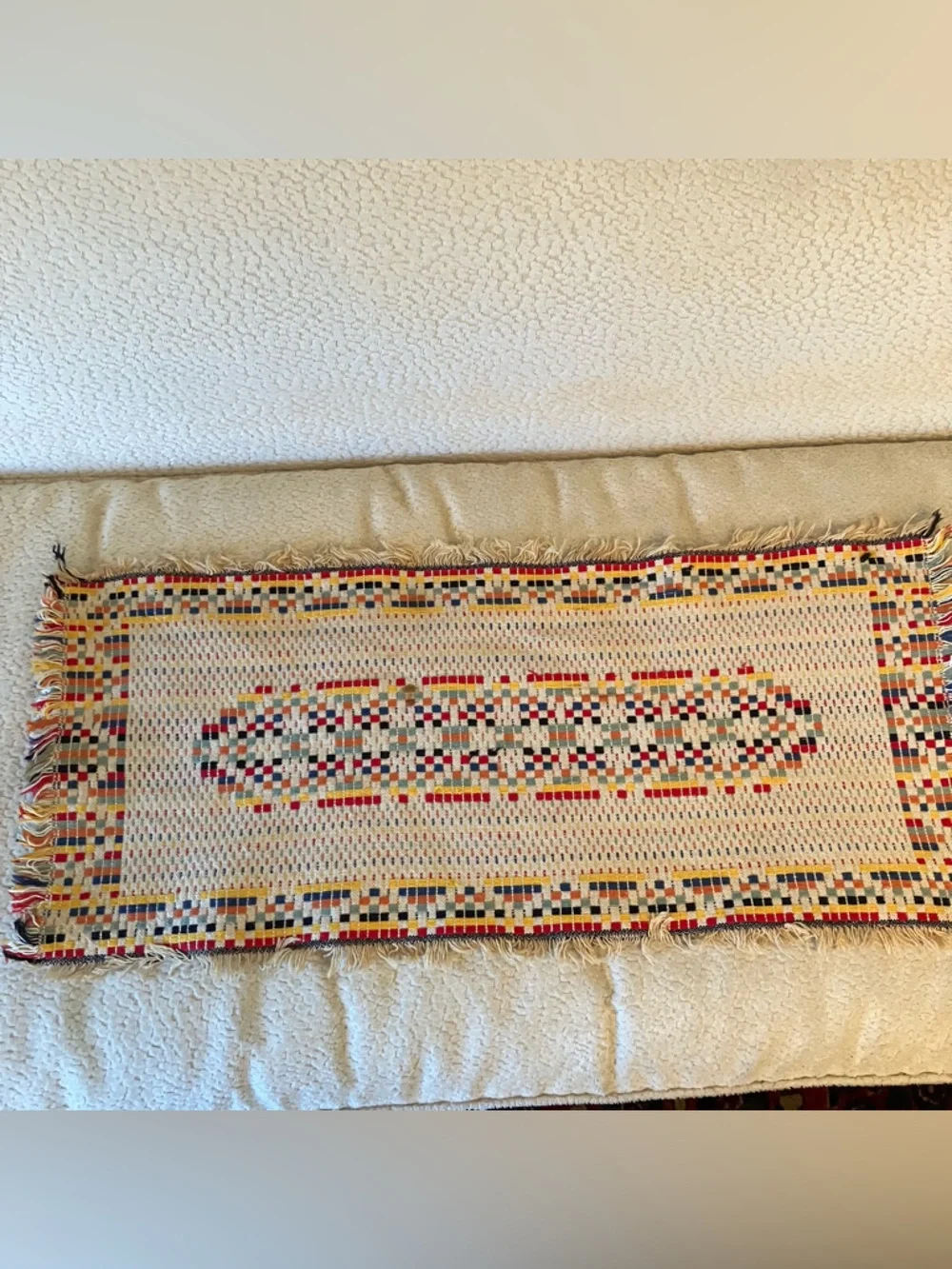 N/A vintage runner