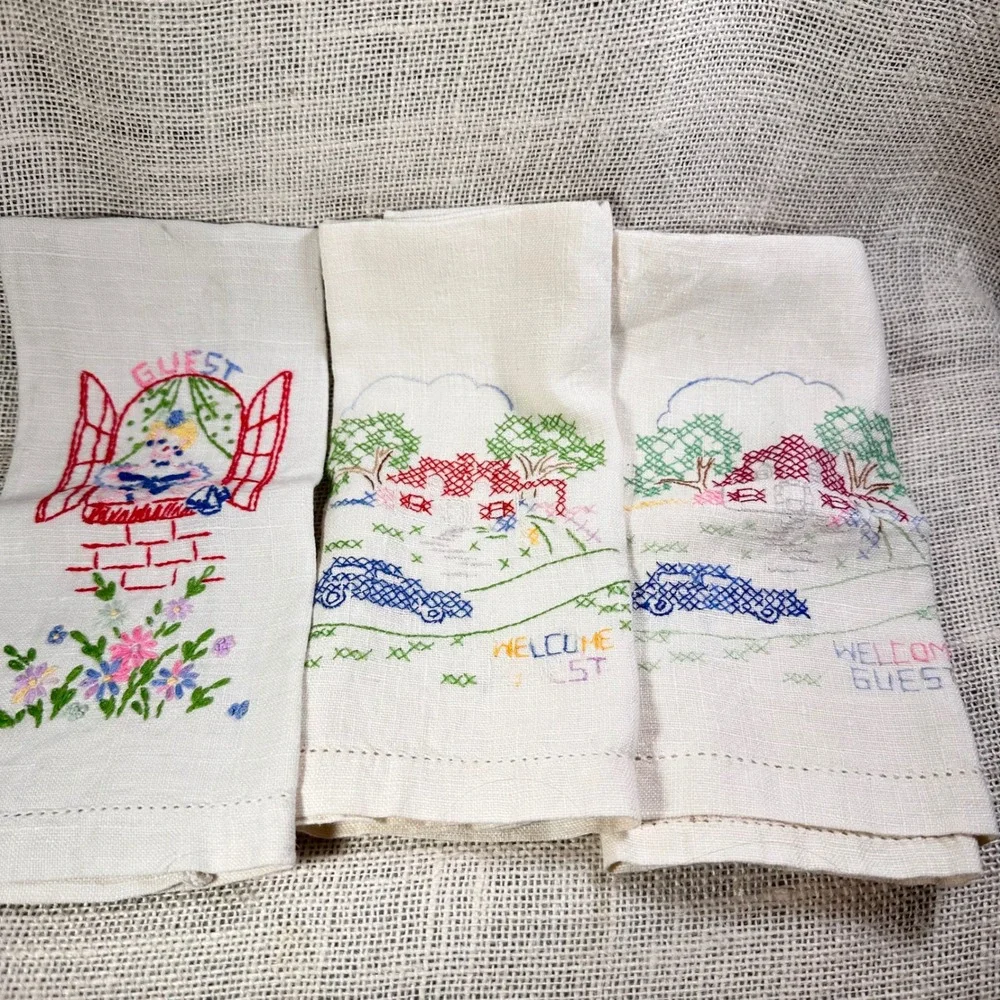 Hand Embroidered Linen Hand Towels Set of 3 Welcome Guest Cottagecore 12x18 vtg