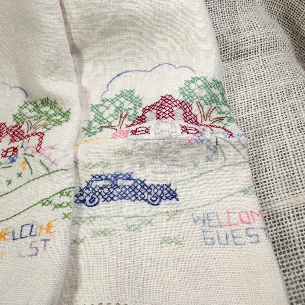 Hand Embroidered Linen Hand Towels Set of 3 Welcome Guest Cottagecore 12x18 vtg
