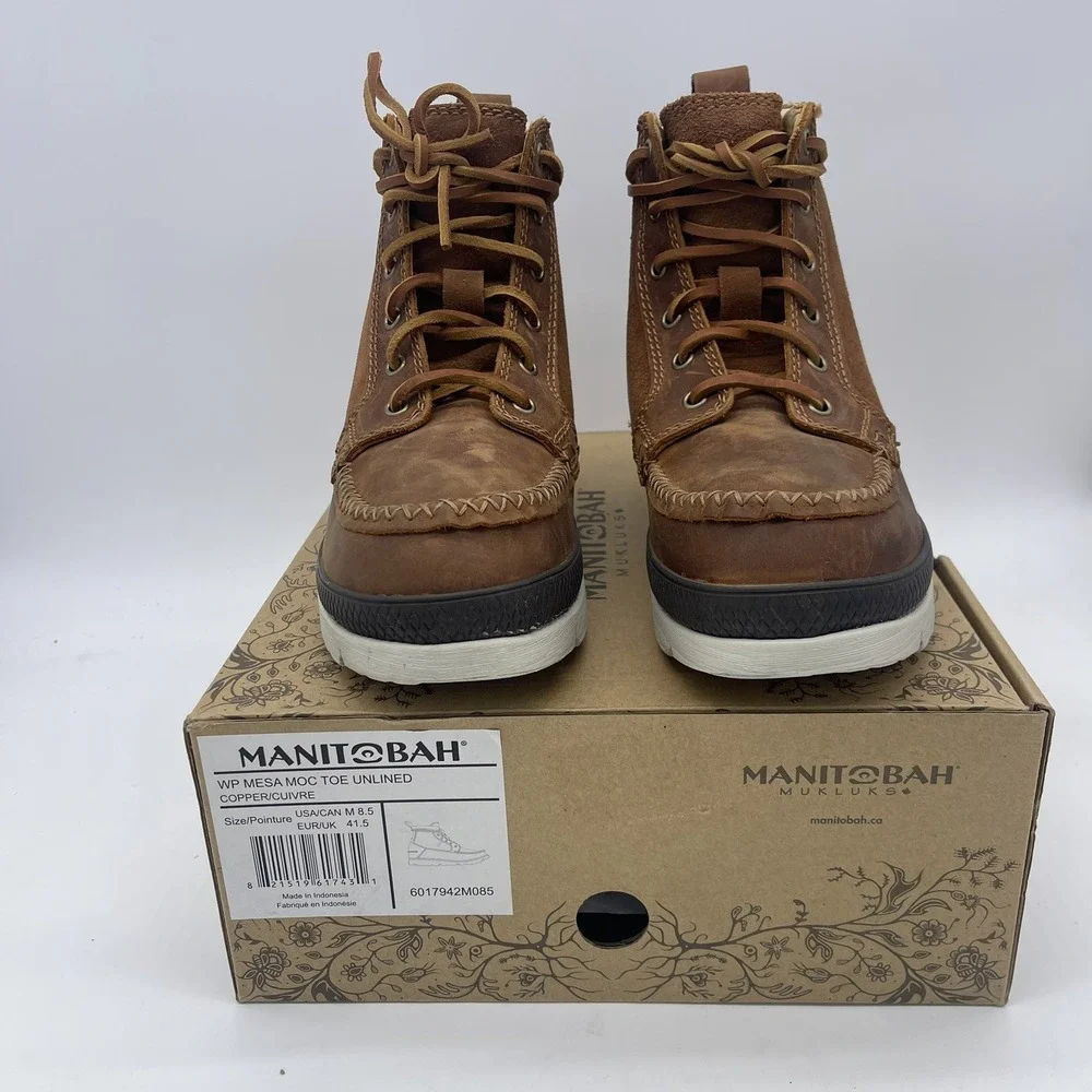 New Men's Manitobah Mukluks Mesa Moc Toe Waterproof Leather Boot‎ Oak/Chene, 10