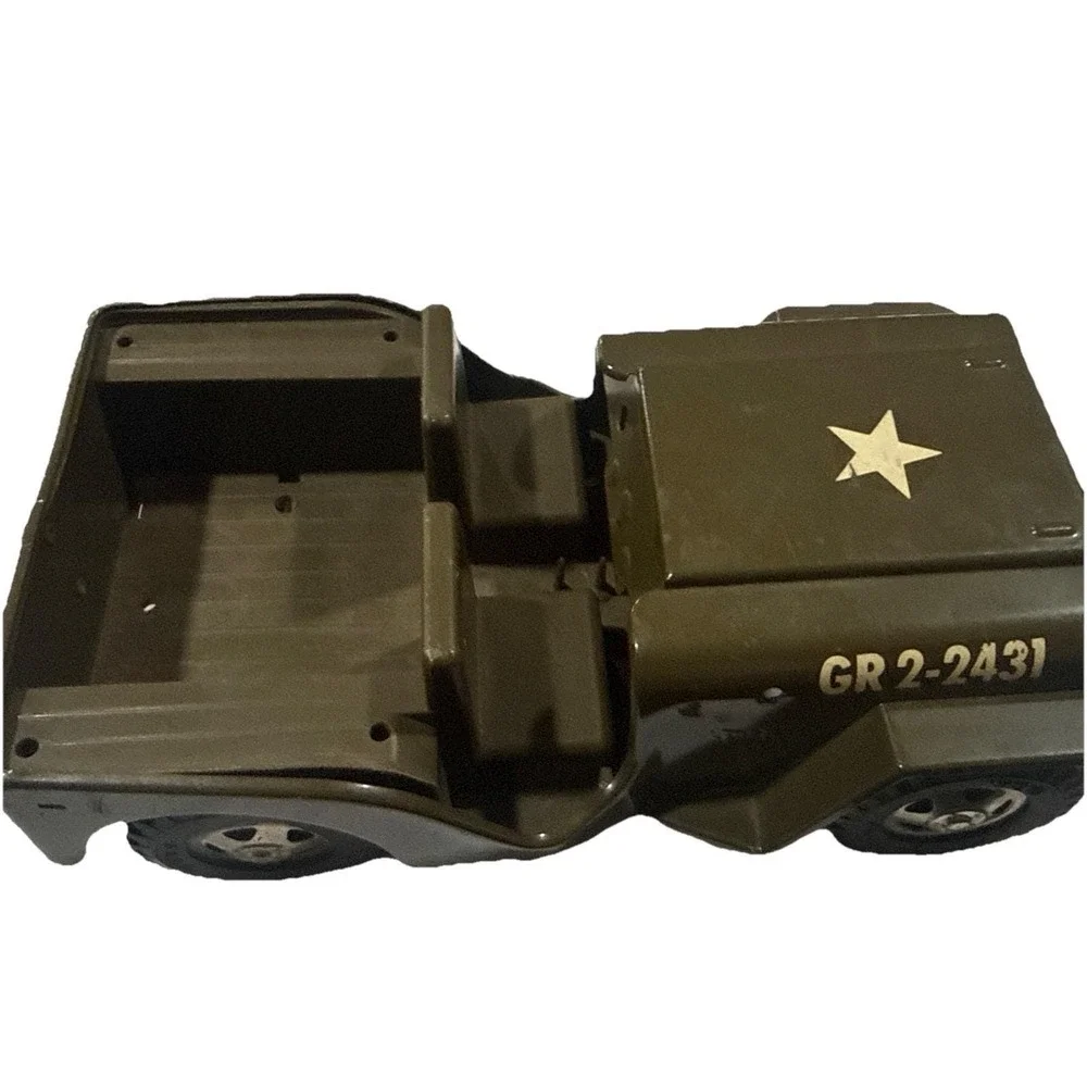 Vintage Pressed Steel Military Jeep Toy Olive Drab Army Vehicle Star GR 2-2431
