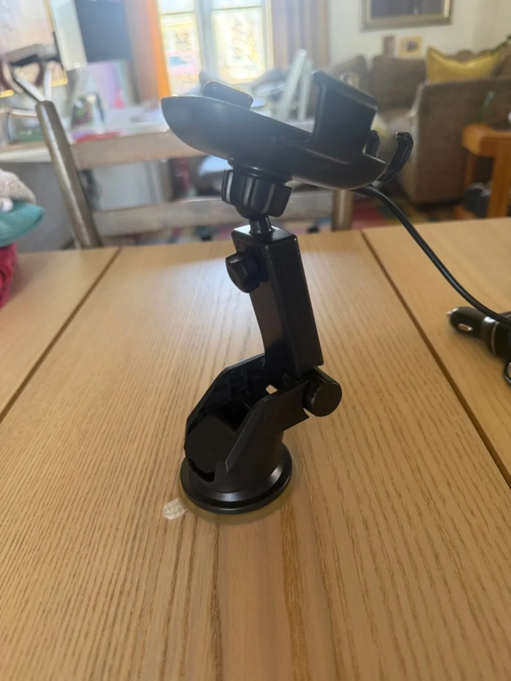 HyperGear Wireless Car/Desk Phone Mount and Charger
