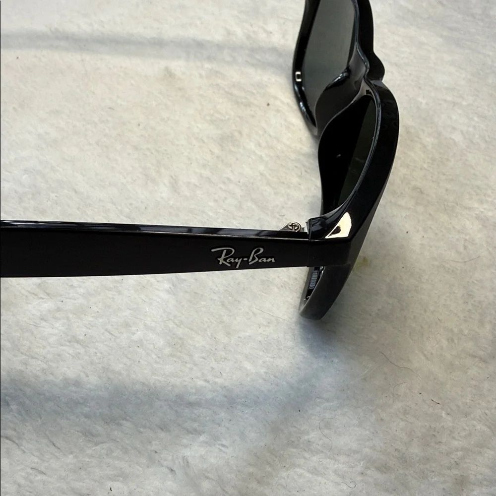 Ray-Ban elegant unisex