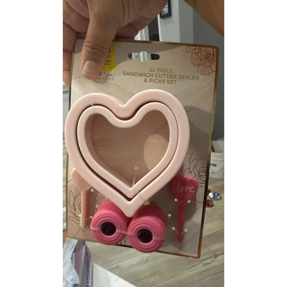 Cwc Sandwich Cutter Sealer And Pick Set