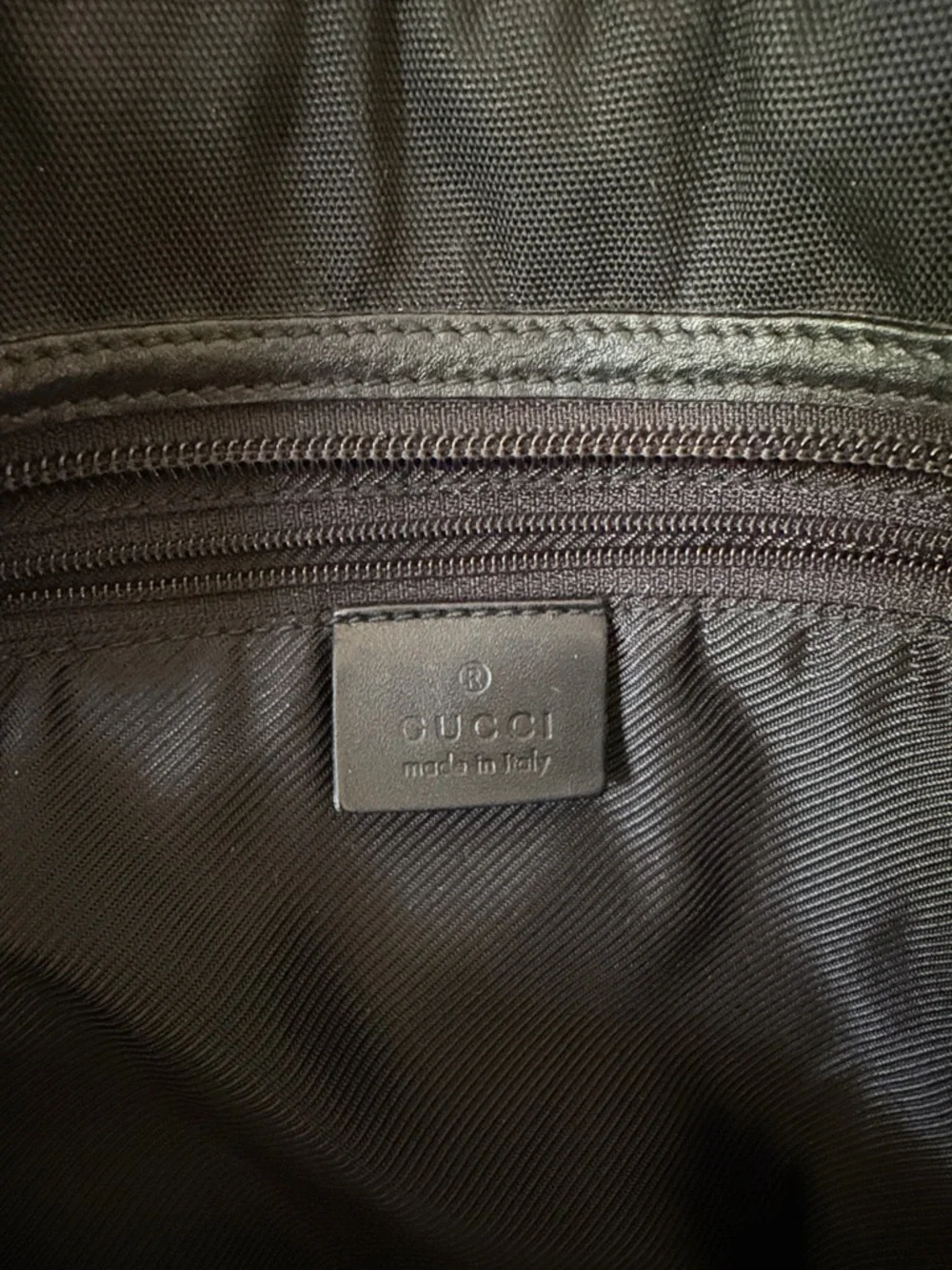 Authentic Gucci Nylon/Leather Messenger Shoulder Bag•Black•DAMAGED•See photos