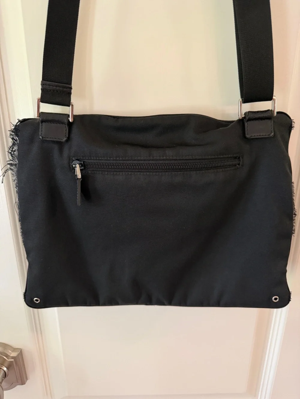Authentic Gucci Nylon/Leather Messenger Shoulder Bag•Black•DAMAGED•See photos