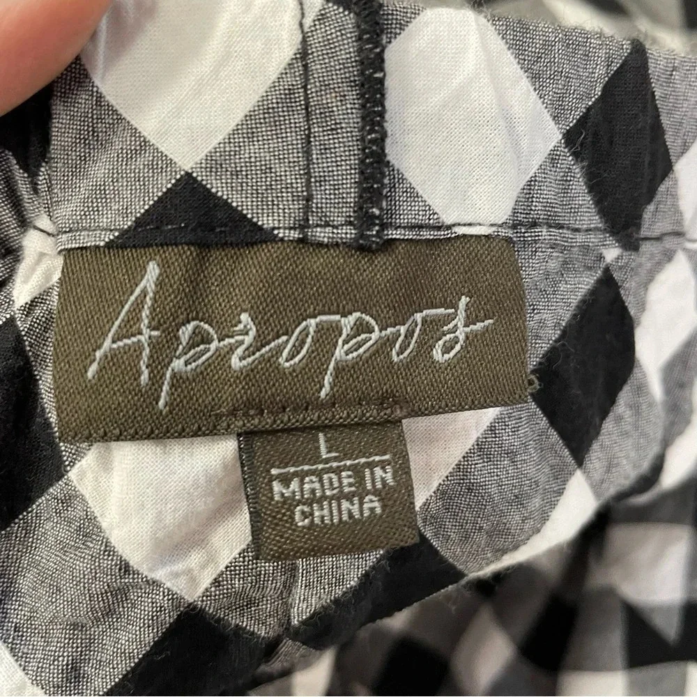 Apropos black and white gingham skirt