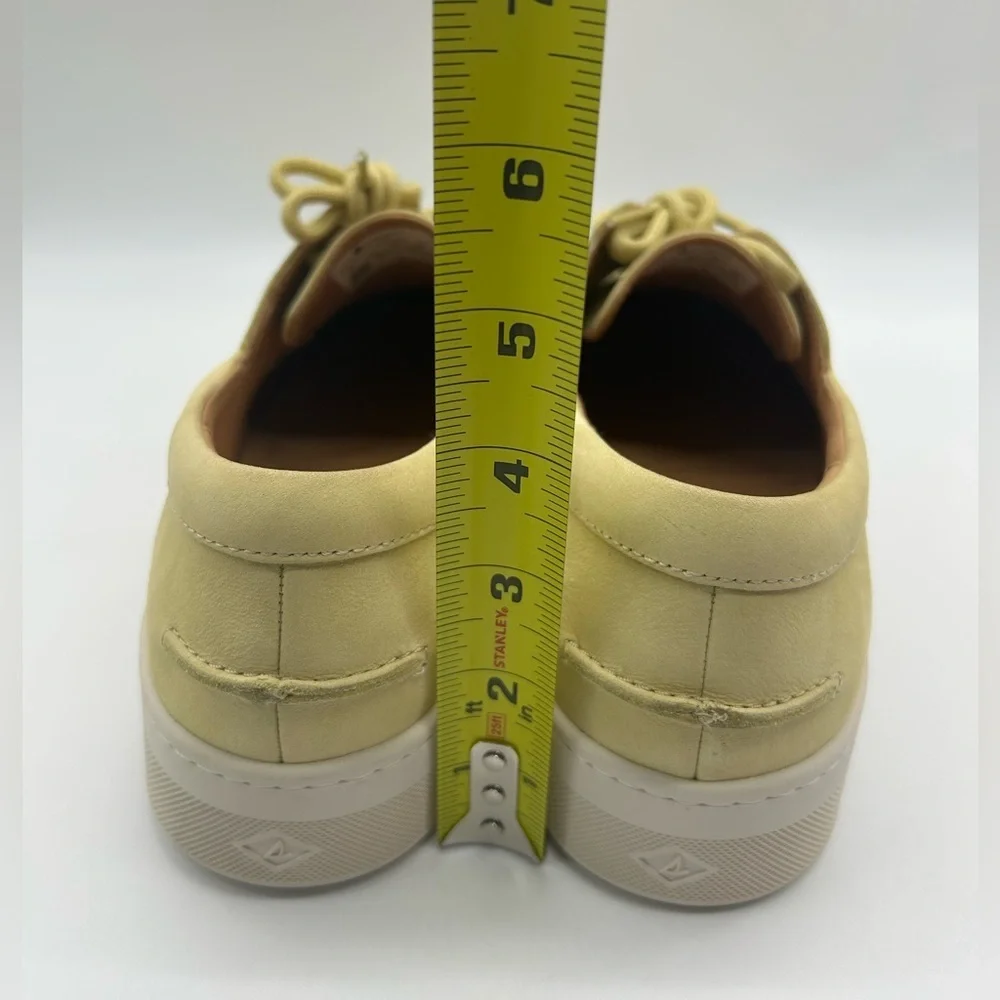 Sperry candy boat